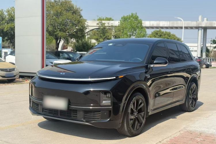 Used Li Auto L8 2023 Air model Front Left 45 Deg