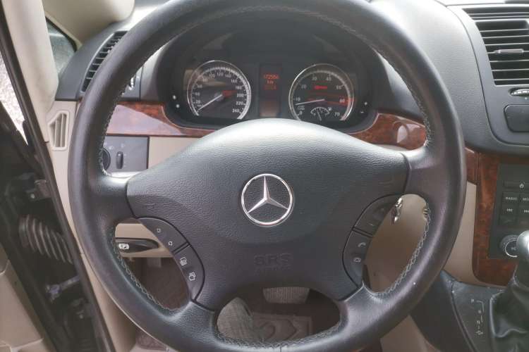 Used Mercedes-Benz Viano 2013 3.0L Comfort Edition