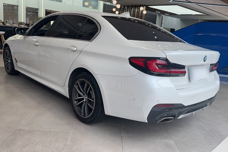 Used BMW 5 Series 2022 Restyled 525Li M Sport Package Exterior 2