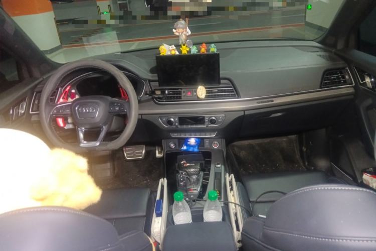 Used Audi Q5L 2025 45 TFSI Luxury Dynamic Edition Center Console