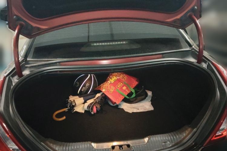 Used Jaguar XJ 2012 XJL 3.0 Panoramic Business Edition Trunk