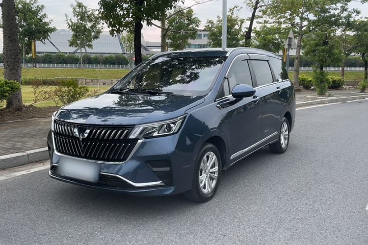 Used Wuling Jiachen 2022 1.5T Manual Light Enjoyment Dynamic Version
