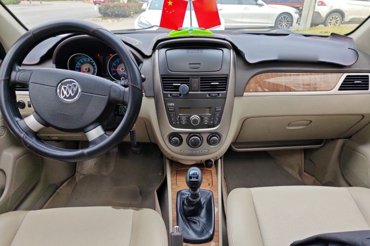 Used Buick Excelle 2015 1.5L Manual Classic Trim
