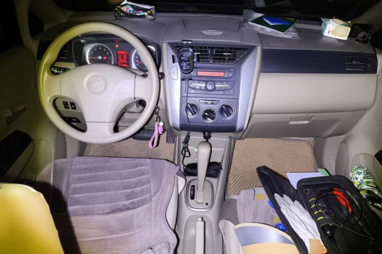 Used Venucia D50 2012 1.6L Automatic Comfort Edition