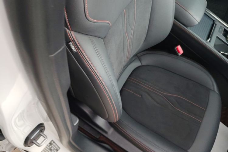 Used Ford Mondeo 2022 Facelifted EcoBoost 245 Ultimate Edition Right Front Seat