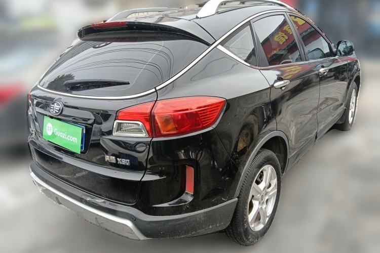 Used Bestune X80 2013 2.0L automatic comfort version