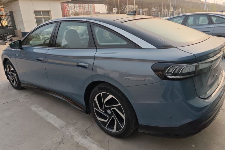 Used Volkswagen ID.7 VIZZION 2024 PRO Model Exterior 2