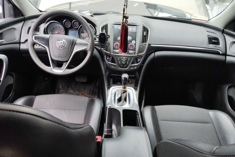 Used Buick Regal 2015 1.6T Leading Technology Model Center Console