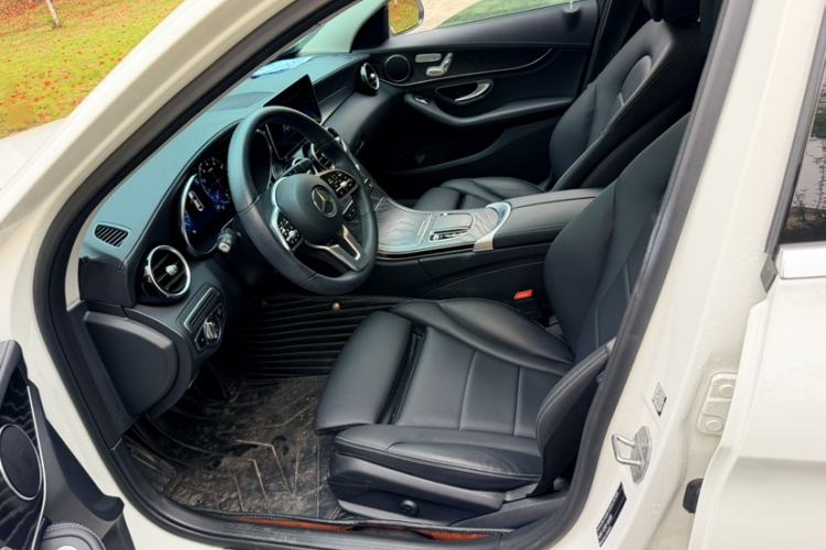 Used Mercedes-Benz C-Class 2019 Restyled C 260 L Sport Edition Left Front Seat