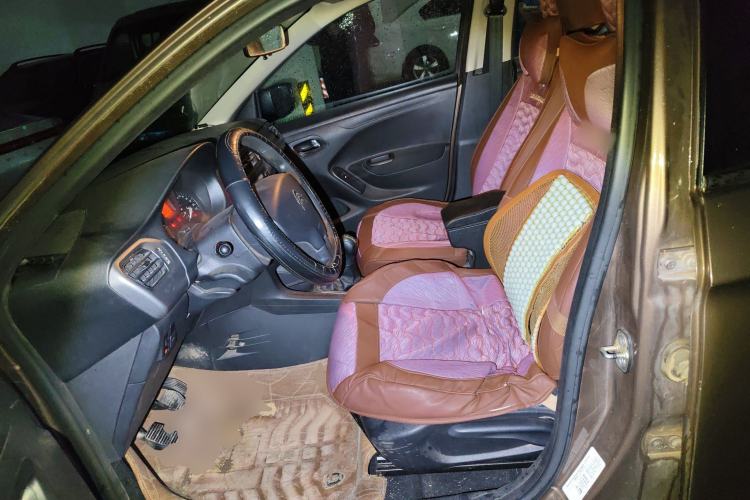 Used Citroen Elysee 2015 Zhishang Edition 1.6L Manual Fashion Model