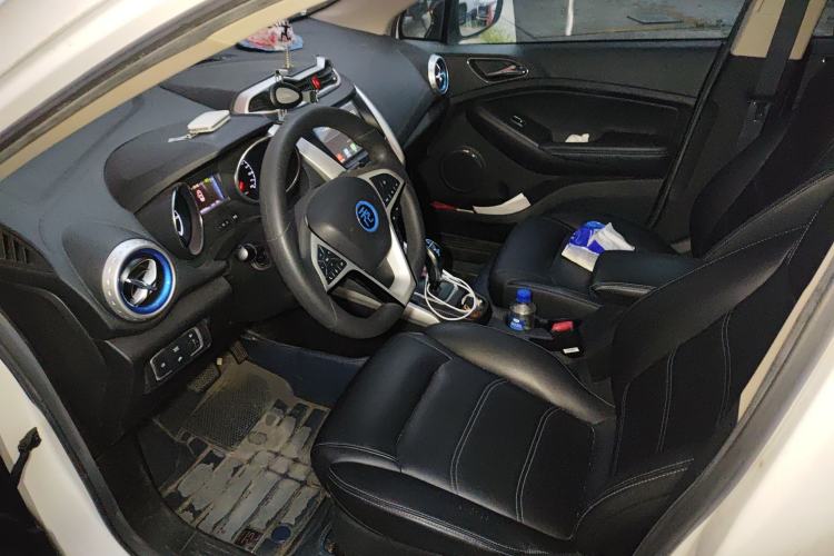 Used BYD Yuan New Energy 2018 EV360 Smart Connected Cool Model