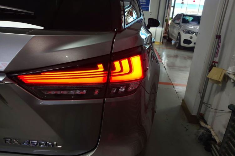 Used Lexus RX 2020 Revised Version 450hL Four-Wheel Drive Elegant Edition 7 Seats Exterior 3