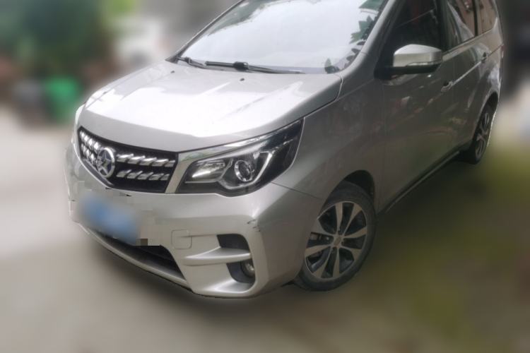Used Venucia M50V 2019 1.6L CVT Luxury Edition