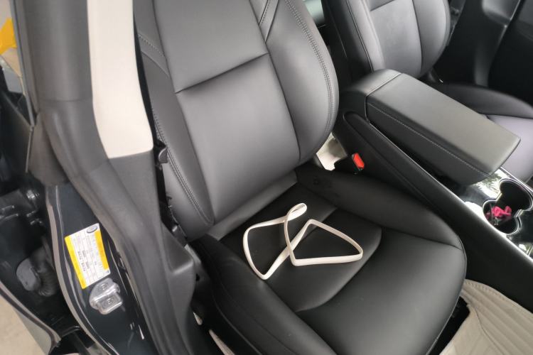 Used Tesla Model 3 2020 Revised Version Standard Range Rear-Wheel Drive – Upgraded Edition Right Front Seat