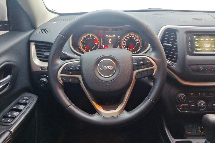 Used Jeep Cherokee 2017 2.4L Leading Edition