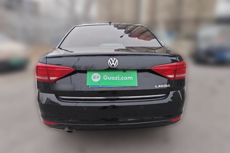 Used Volkswagen Lavida 2017 1.6L Manual Comfort Edition