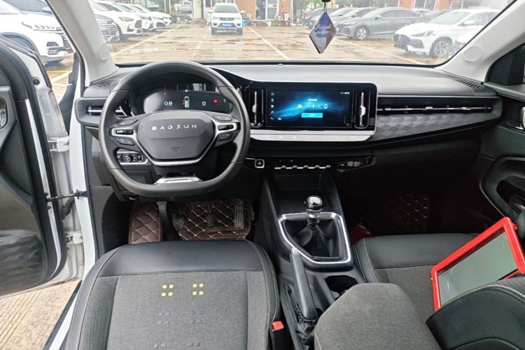 Used Baojun RM-5 2019 1.5T Manual Elite Version with 24-Hour Online Service 6 Seats
