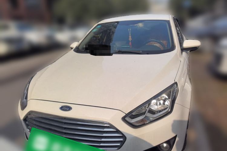 Used Ford Escort 2015 1.5L Manual Comfort Model
