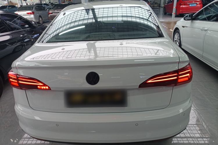 Used Volkswagen Bora 2020 1.5L Manual Fashion Edition
