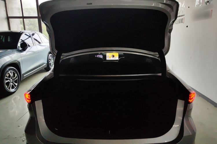 Used Geely Galaxy L6 2025 EM-i 140km Starship Edition