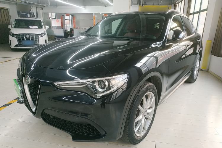 Used Alfa Romeo Stelvio 2017 2.0T 200HP Luxury Edition