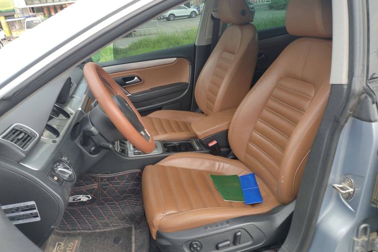 Used Volkswagen FAW-Volkswagen CC 2011 1.8TSI Luxury Model Left Front Seat