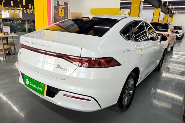 Used BYD Qin PLUS 2024 HONOR Edition DM-i 55KM Leading Model
