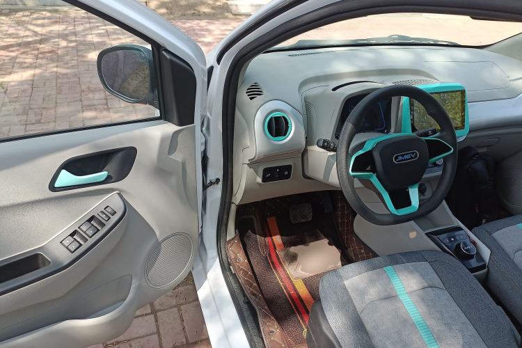 Used JMEV Xiao Qilin 2024 201km Comfort Version Driver Seat