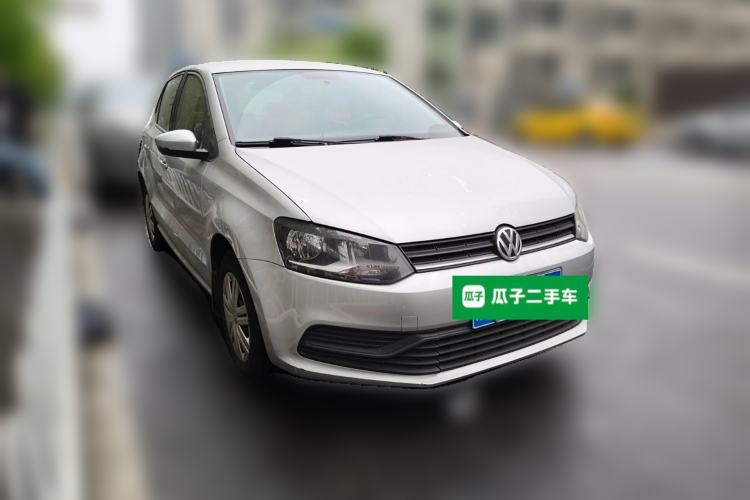 Used Volkswagen Polo 2014 1.4L Manual Fashion Edition Front Right 45 Deg