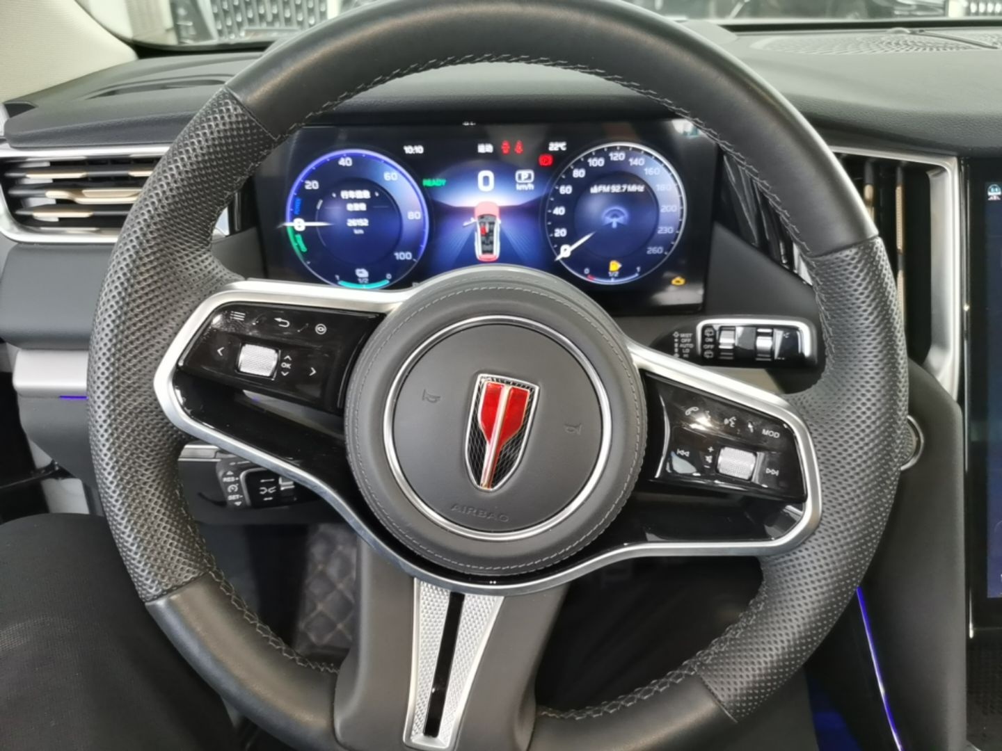 Hongqi HS7 PHEV 2024 2.0T PHEV Four-Wheel-Drive Flagship Edition 6 Seats — снимка 13