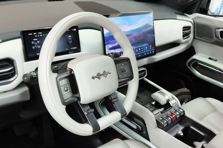 Used Formula Leopard Titanium 3 2025 501KM All-Wheel Drive Intelligent Driving Ultra Version
