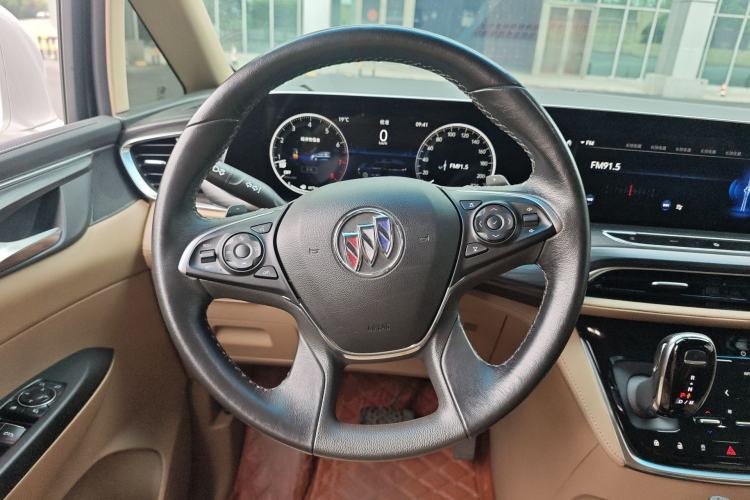 Used Buick GL8 2021 ES Landtrek 653T Luxury Model Steering Wheel