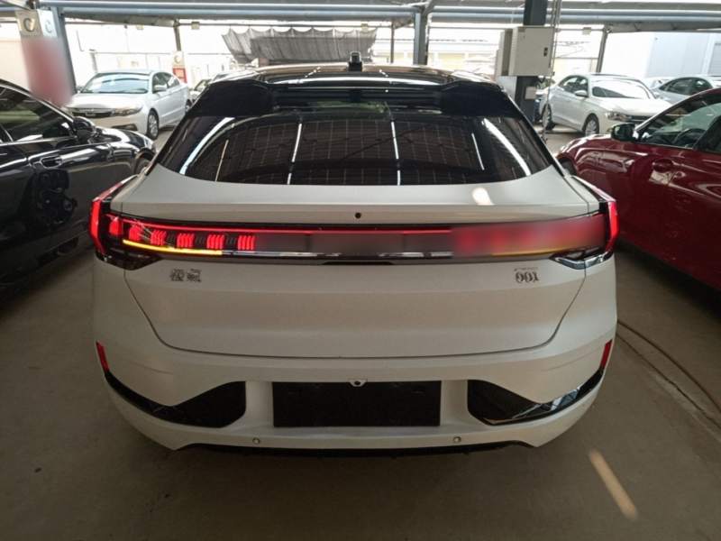 Used Zeekr 001 2023 WE Edition 100 kWh — 5