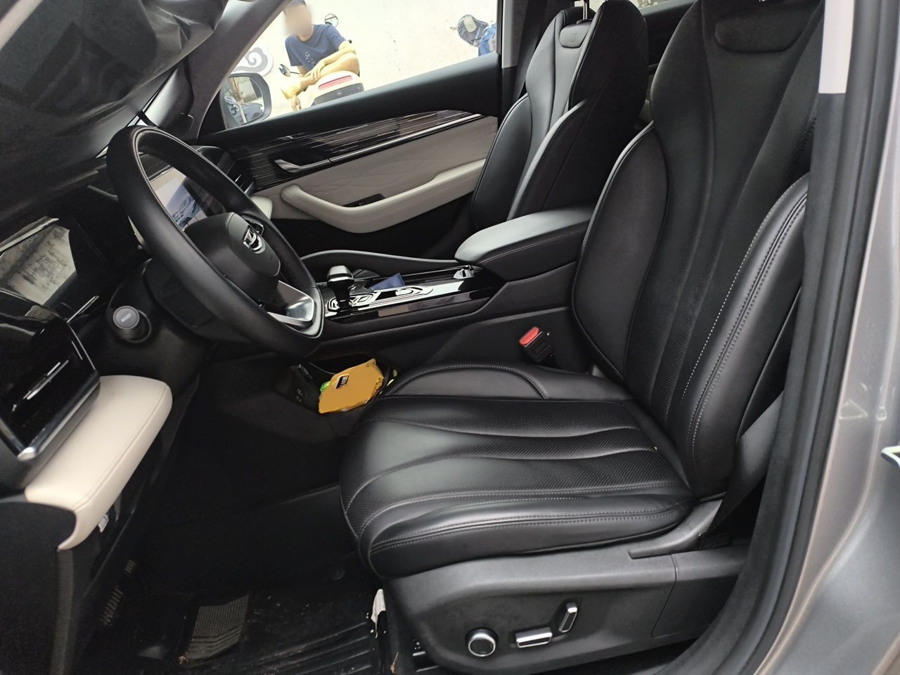 Geely Auto Monjaro L 2023 2.0TD High-Power Automatic Two-Wheel Drive Flagship Version — снимка 15