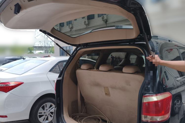 Used Baojun 730 2014 1.5L Manual Luxury Navigation ESP Version 7 Seats