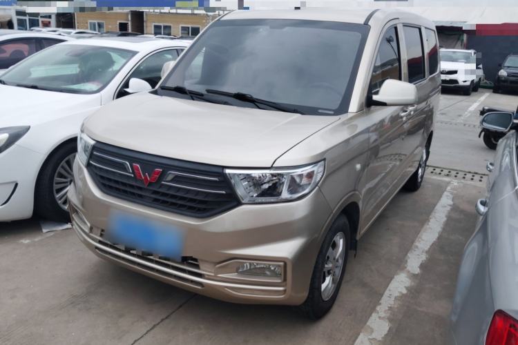Used Wuling Hongguang V 2019 1.5L Enjoyment Version China VI LAR