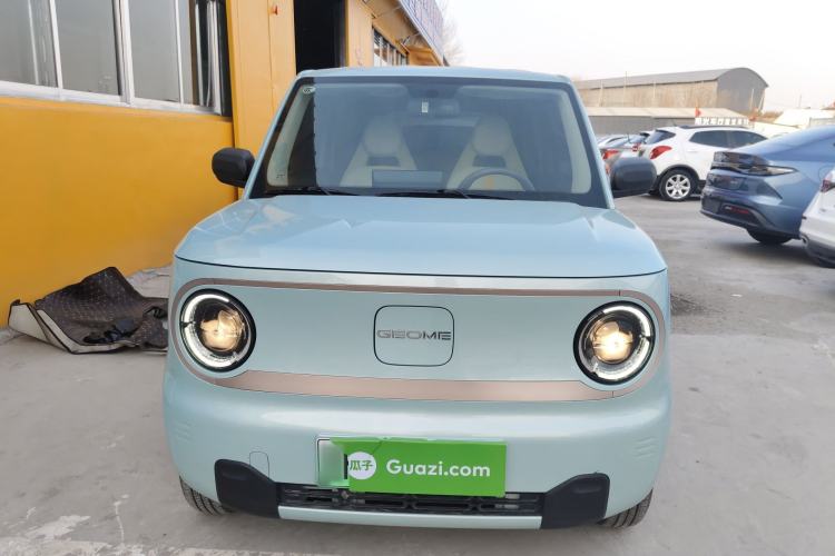 Used Geely Galaxy Panda 2023 Panda Mini 200km Endurance Bear
