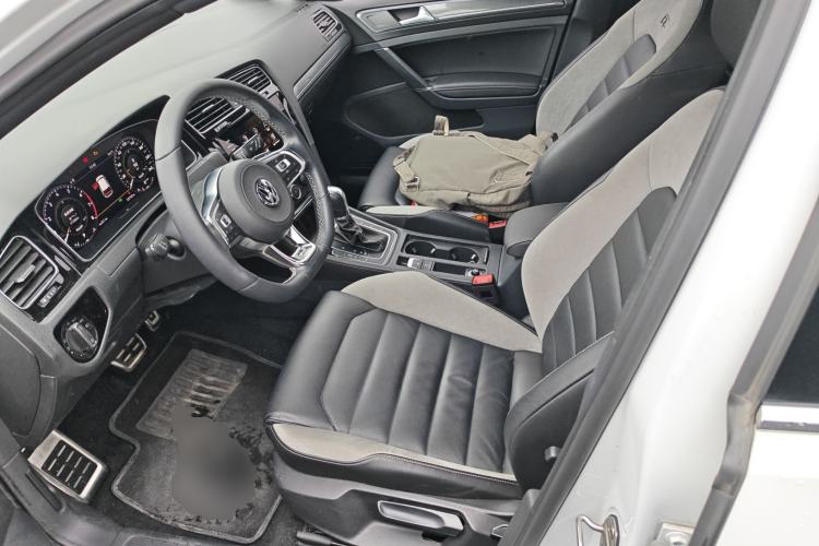 Used Volkswagen Golf 2019 280TSI DSG R-Line China VI Standard Left Front Seat