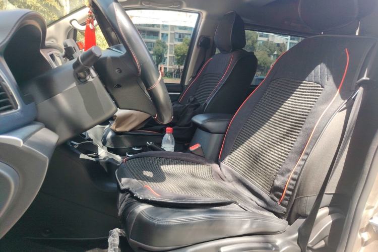 Used FORTHING Lingzhi M5 2022 Passenger Version Luxury Model 7 Seats Left Front Seat