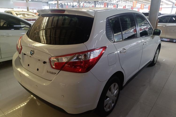 Used Venucia R50 2013 1.6L Manual Fashion Edition Rear Right 45 Deg