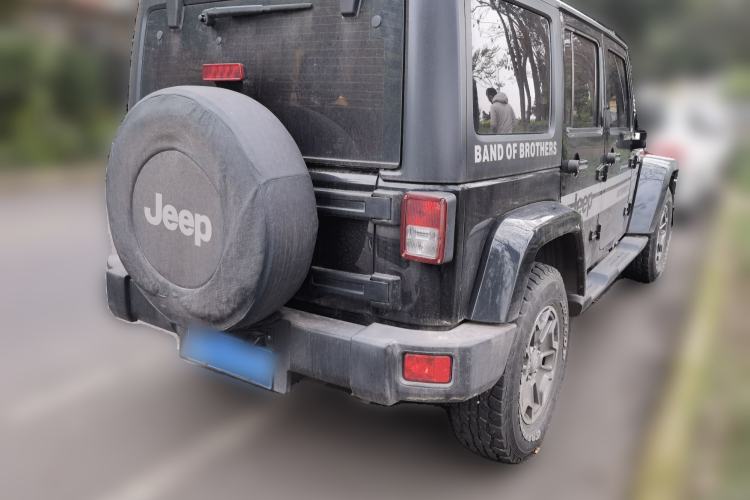 Used Jeep Wrangler 2017 3.0L Sahara Four-Door Comfort Edition
