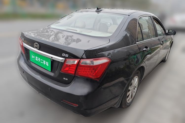 Used BYD G6 2013 2.0L Manual Luxury Version
