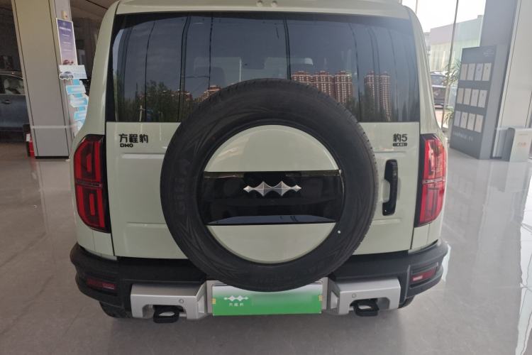 Used Formula Leopard 5 2023 Explore Edition Rear