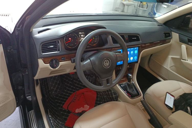 Used Volkswagen Lavida 2013 Restyled Classic 1.6L Automatic Comfort Edition