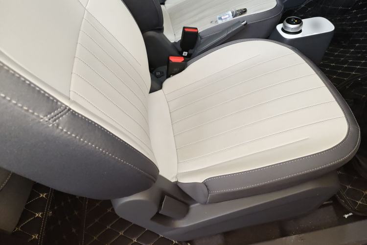 Used Geely Galaxy Panda 2025 210km Panda Kart Right Front Seat