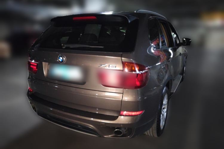 Used BMW X5 2011 xDrive35i Luxury Model Rear Right 45 Deg
