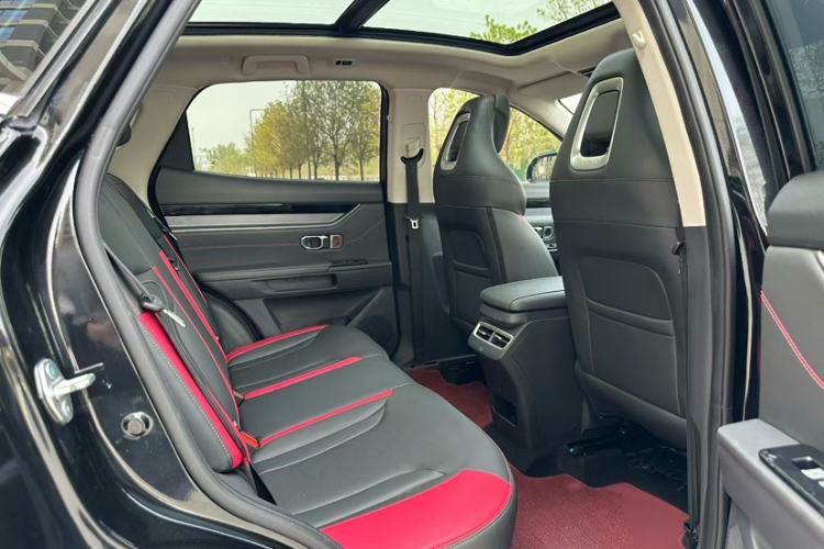 Used JETOUR Dashing 2024 1.5T DCT Starlight Shine Pro Edition
