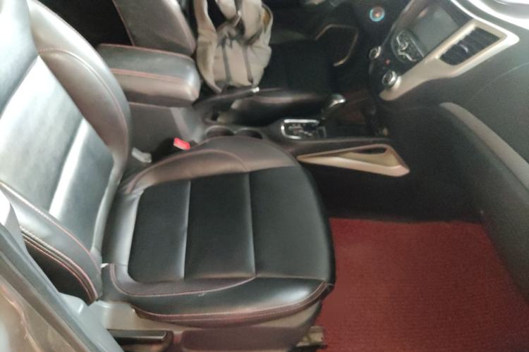 Used Changan CS35 2014 1.6L Automatic Luxury Model China IV Standard
