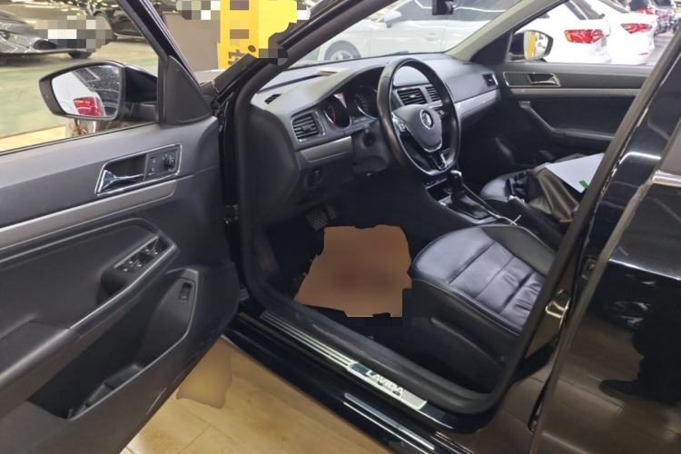 Used Volkswagen Lavida 2017 230TSI DSG Comfort Edition Driver Seat