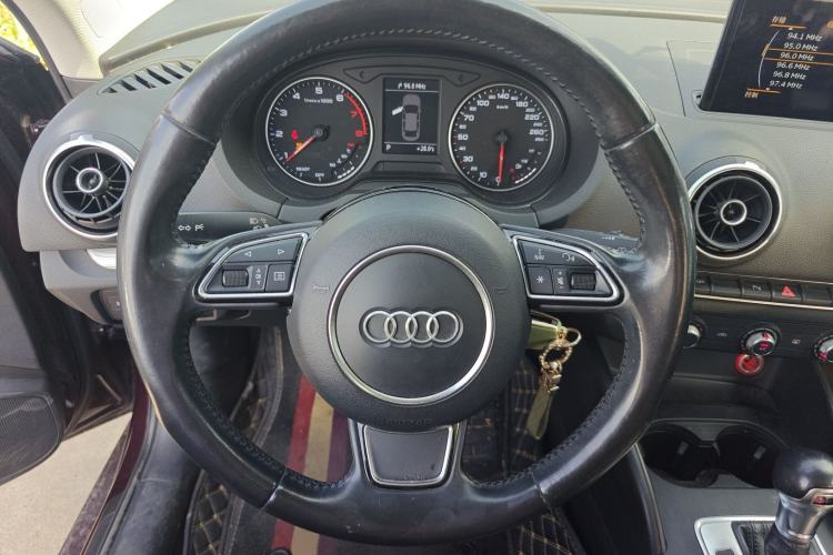 Used Audi A3 2016 Limousine 35 TFSI Prestige Edition Steering Wheel